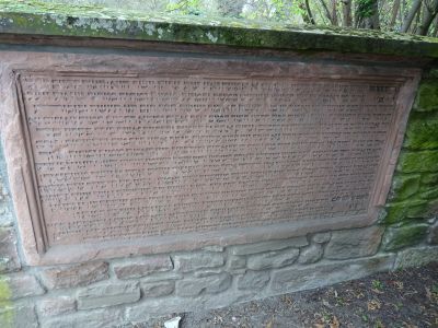 Bön för de döda vid ingången till Heiliger Sand.